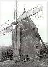 Le moulin de Monteserre du meunier Vidal. Il y eut à Baziège deux autres meuniers : un au moulin, route de Labastide et un autre au moulin du chemin des Romains
